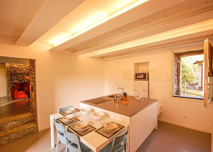 Rustico Moderno Apartamento Ghiffa